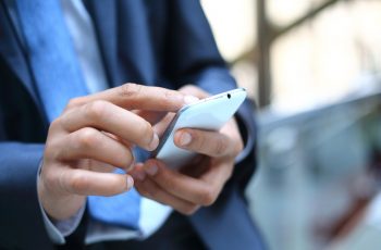 How to send keylogger software to someone’s phone?